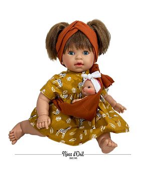 Puppe Alika 40 cm mit Schlafaugen und Mini Babypuppe 4800